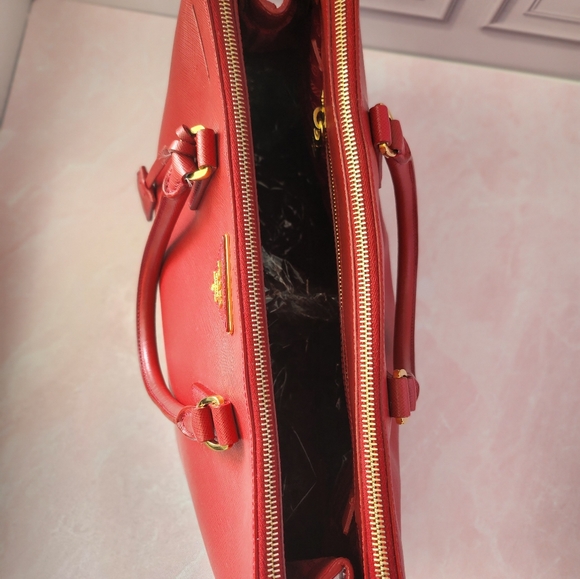 Prada Saffiano Hot Pink Purse AUTHENTIC - Picture 11 of 16